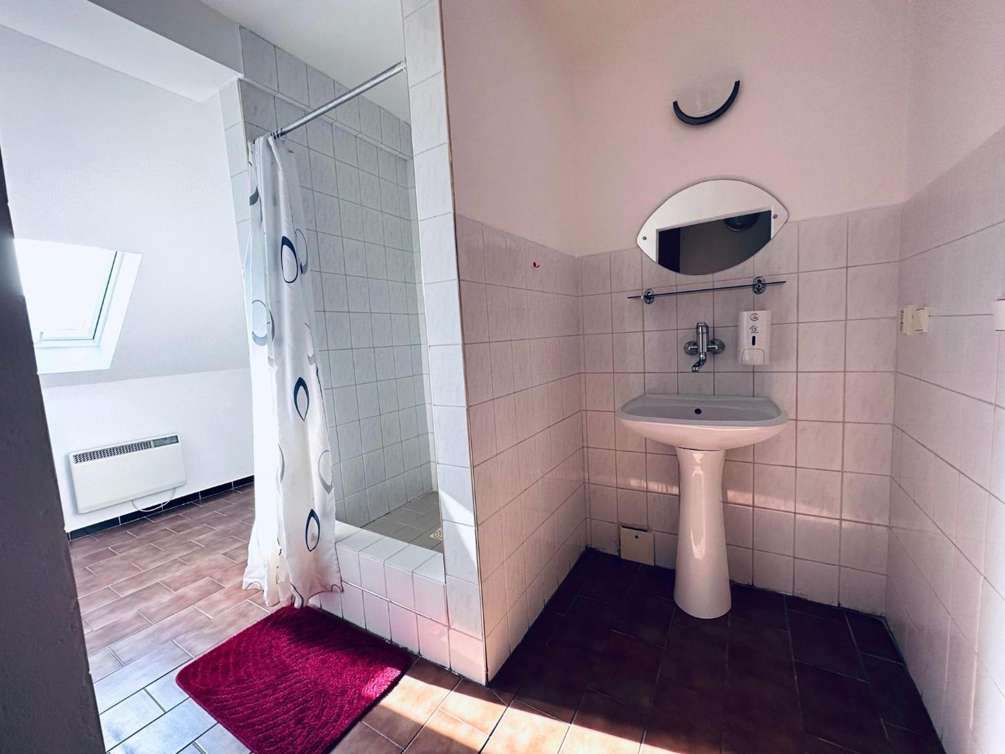 Leo - Penzion Jevišovice Buitenkant foto